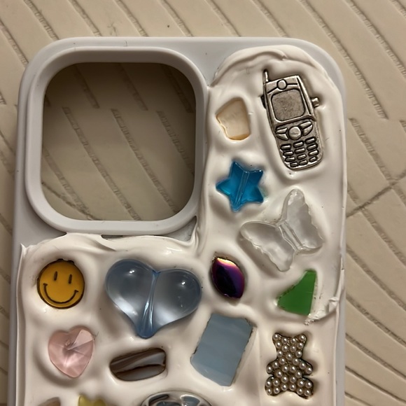 Memor Studio iPhone 13 Pro Custom Case - Picture 5 of 10